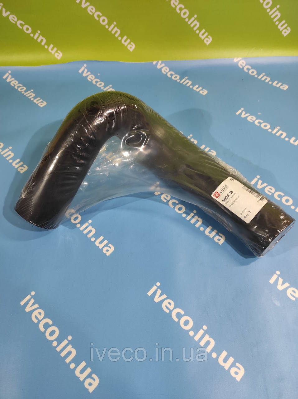 Патрубок радіатора верхній Iveco EuroStar EuroTech LE3904.38 500313771 58 mm