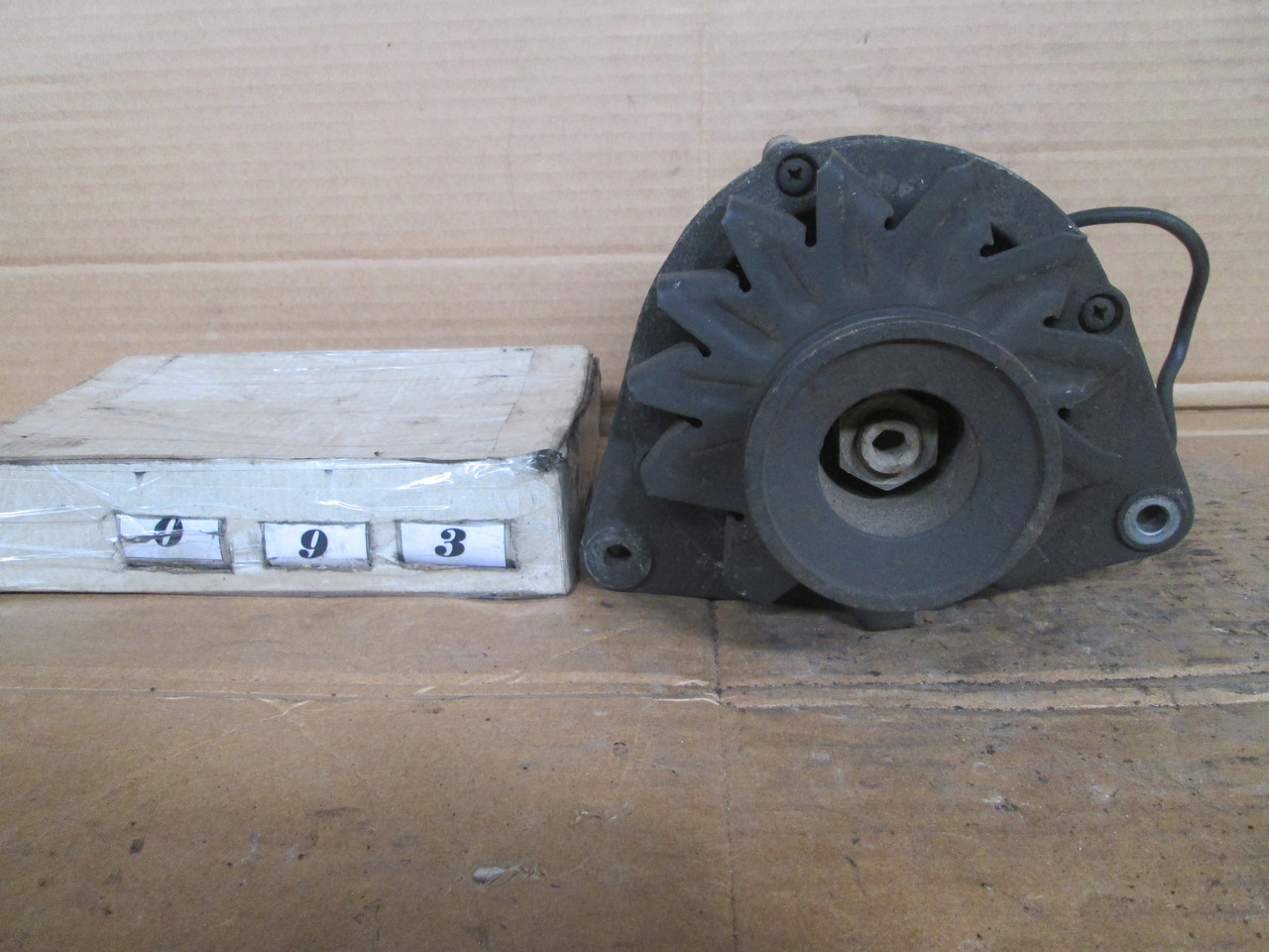 №93 Б/в Генератор/щітки 65A 0120488219 для BMW E36 1990-2000