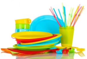 Пластикова одноразова посуд