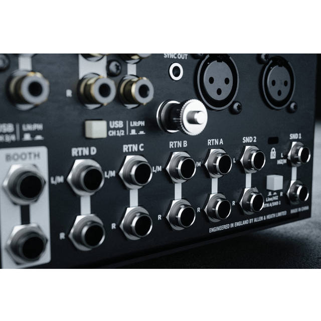 新品同様　Allen & Heath Xone:96 DJミキサー 新品同様 Allen & Heath Xone:96 DJミキサー ALLEN&HEATH