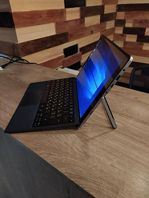 Ноутубк-трансформер Acer Switch Alpha 12 / 12" (2160x1440) IPS, сенсорний / Intel Core i3-6100U (2 (4) ядра по 2.3 GHz) / 4 GB DDR3 / 96 GB SSD / 2x, фото 2