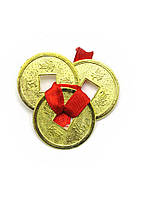Три монеты 2,5см с красной лентой в кошелек "золото" (21672)