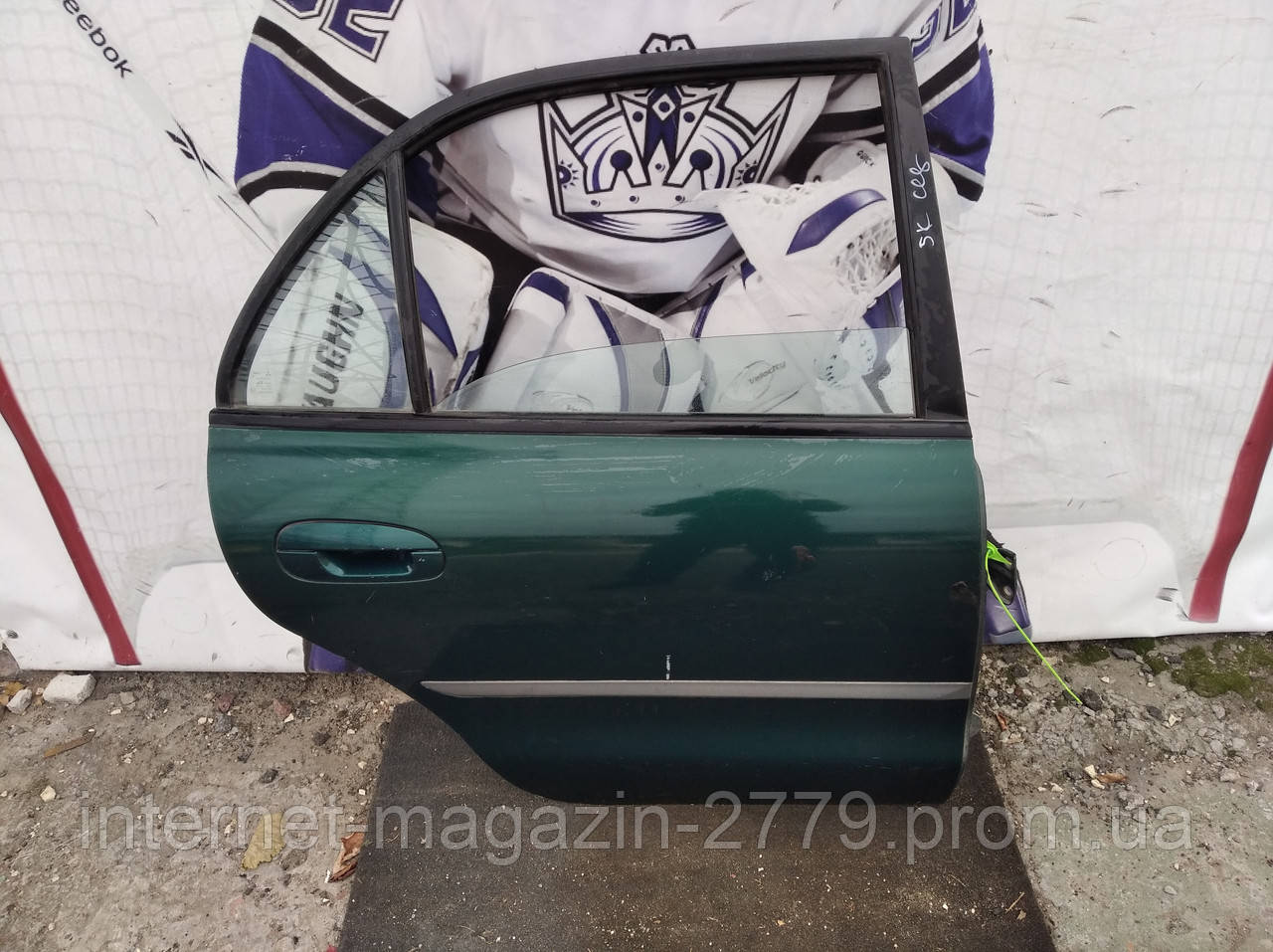 Двері задні права зелена седан (уцінка) MB861832 993158 Galant 93-96 r. 5k Mitsubishi, фото 1