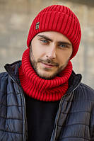 Мужская зимняя шапка с хомутом красная