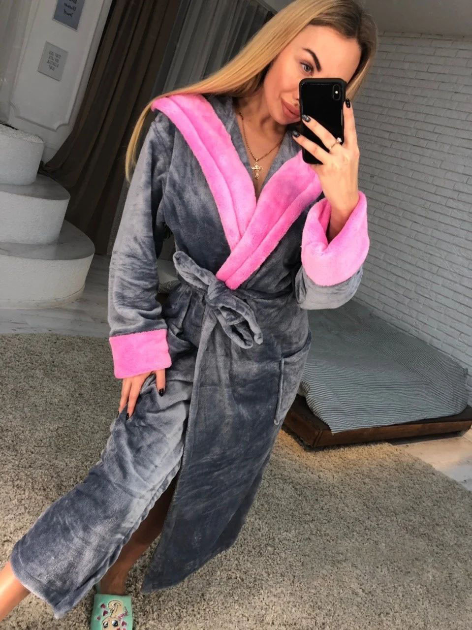 Сірий довгий жіночий махровий халат, фото 1