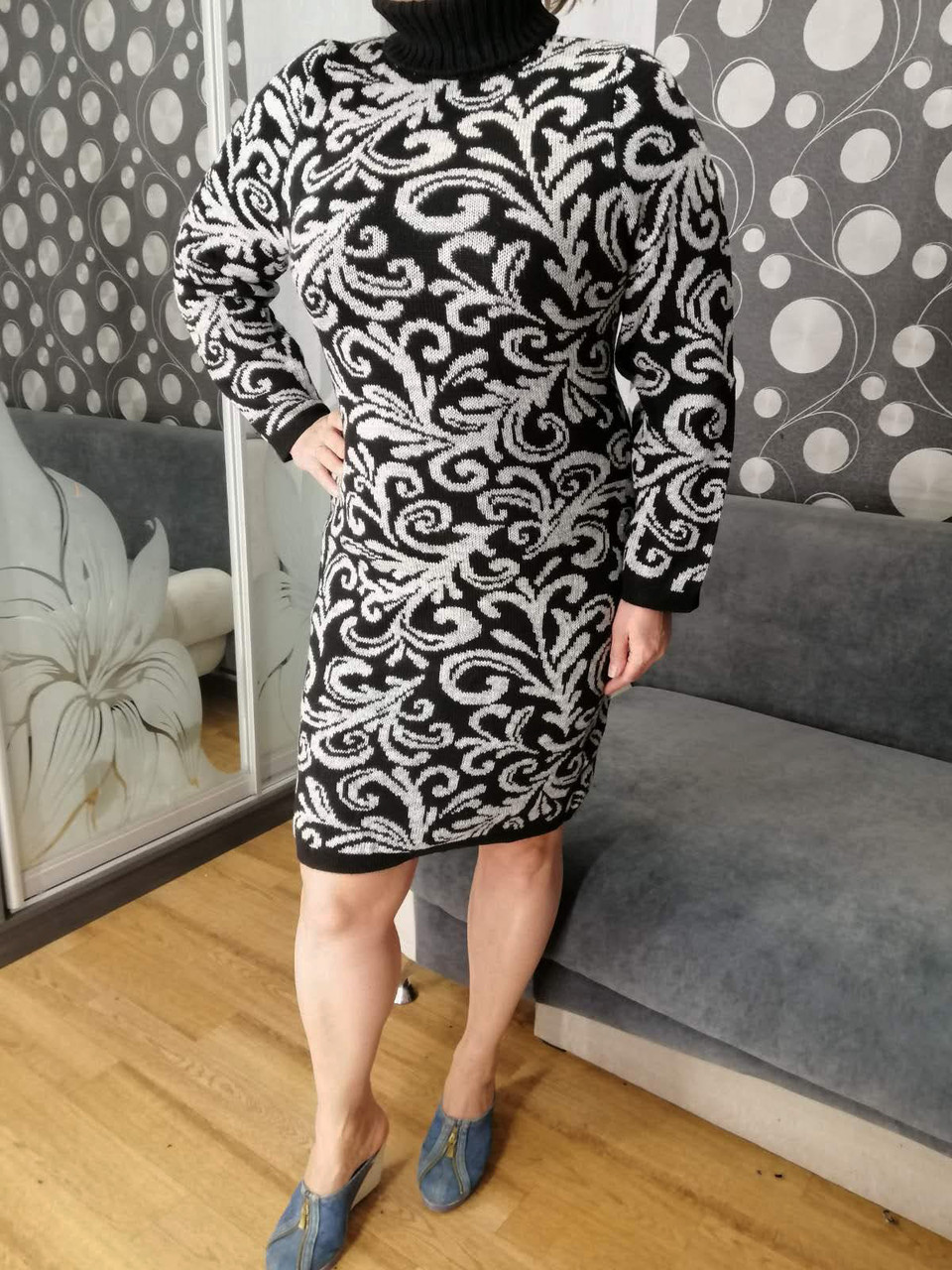 Плаття в'язане під горло-великі розміри (з 46 по 60)