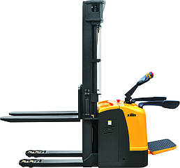 Електричний штабелер річтрак Xilin CDDK15S