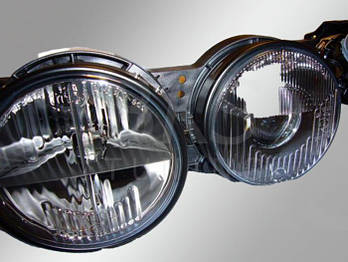 Скло фар BMW Е30/32/34 Ближній