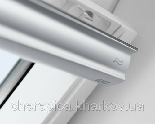 Мансардные окна Velux Стандарт GLU 0051с верхней ручкой открывания 78х140 - фото 4 - id-p1278492002