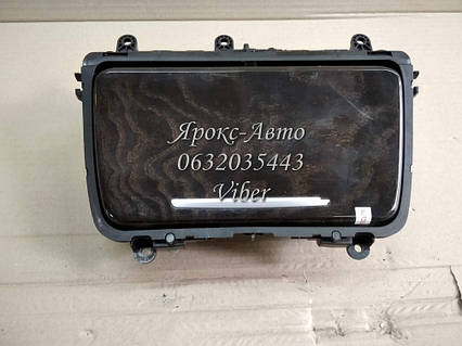 Підсклянник центральний BMW 5-серія F10/F11 2009-2016 є дефект 000026662