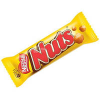 Батончик Nestle Nuts 30 g