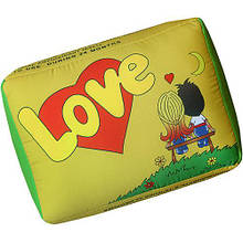 Подушка в форме жвачки желтая Love 34х25х12 см (LP_L004)