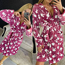 Теплий жіночий плюшевий домашній халат із зайцями, фото 2