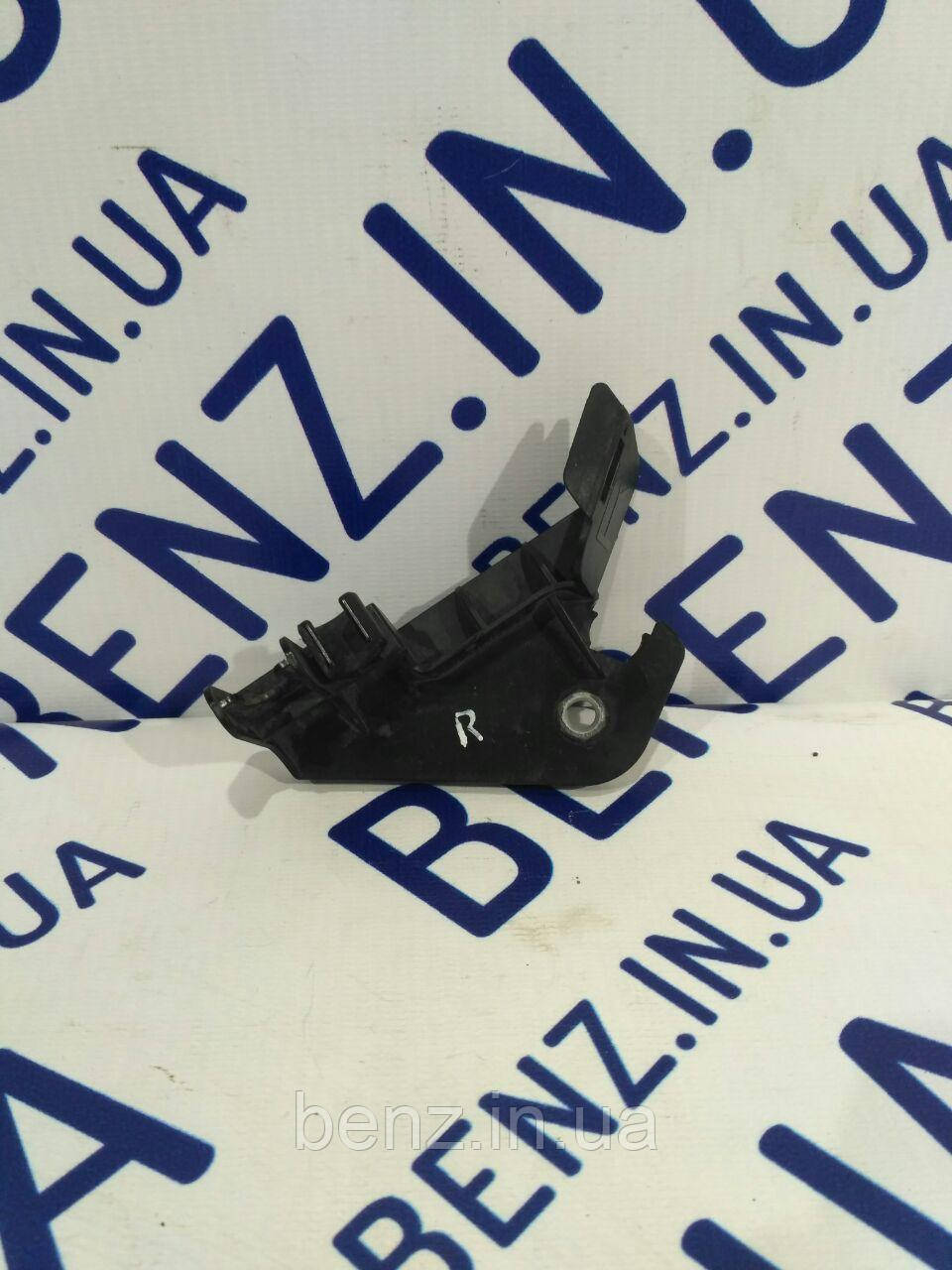 Кронштейн датчика ABS задній правий Mercedes W212, W204, C207 A2045461243
