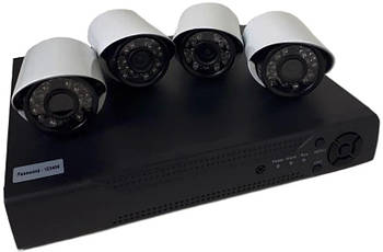 Комплект відеоспостереження UKC DVR KIT 520 AHD 4ch Gibrid 6932, 4 камери для вулиці і приміщення S