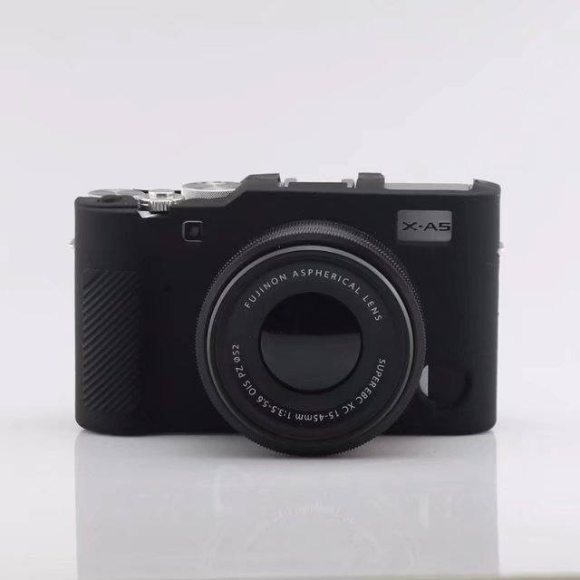 Захисний силіконовий чохол для фотоапаратів FujiFilm X-A5, X-A10 - чорний