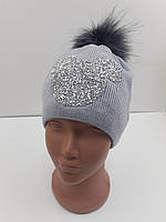 Шапка сірого кольору з помпоном, Міккі
