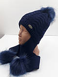 Шапка синього кольору з помпоном і шарфом, фото 4