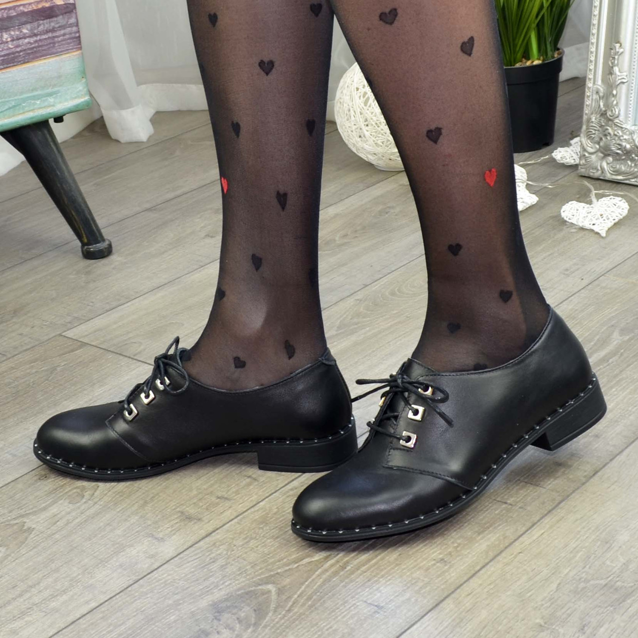 Туфлі жіночі шкіряні на шнурівці, низький хід. Колір чорний, фото 1