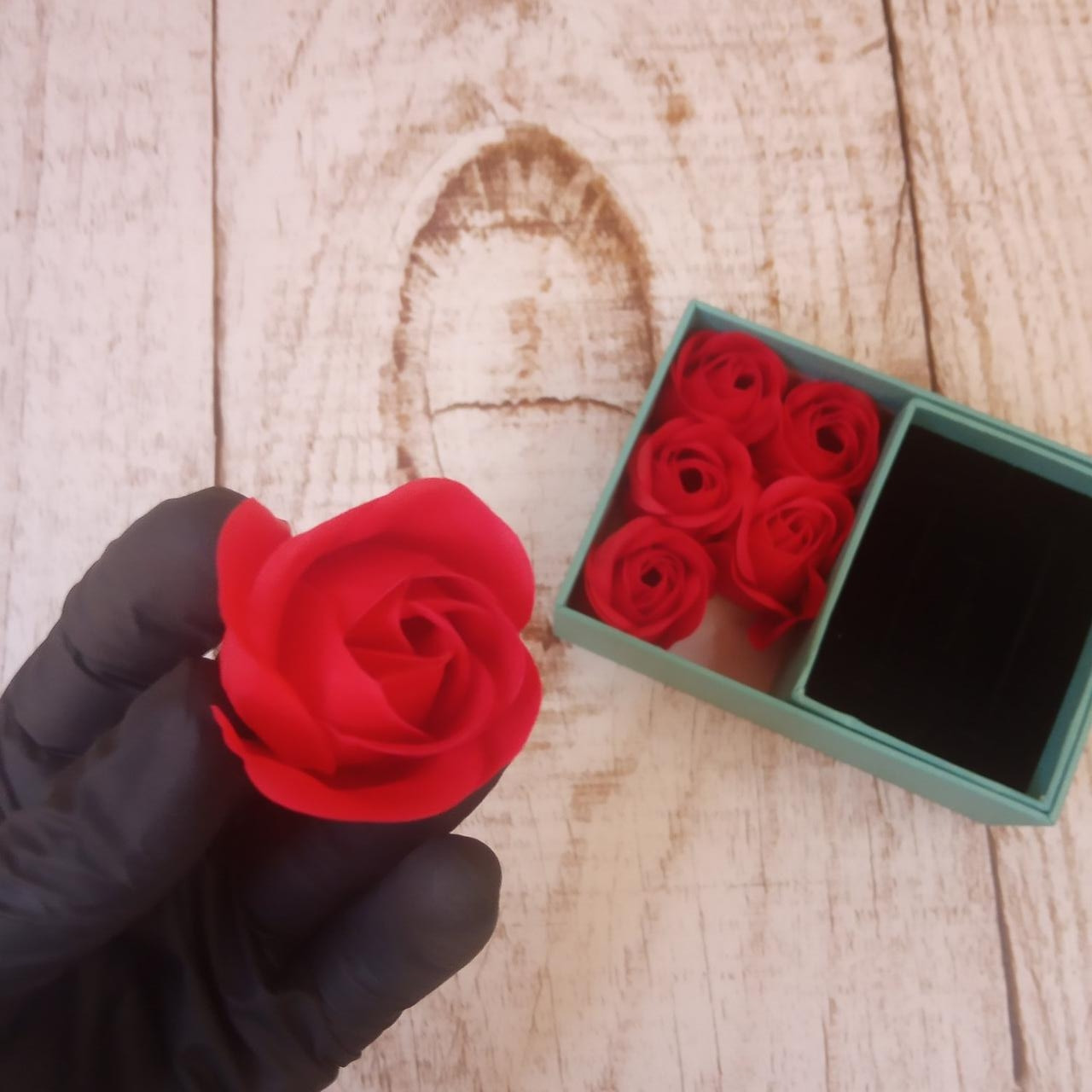Подарок девушке розы Шкатулка с мылом ручной работы Место под украшение оригинальный набор вечная (Живые Фото) - фото 3 - id-p1280041423