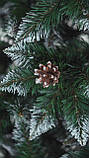 Штучна ялинка 2 м з білими кінчиками, з шишками та калиною. Засніжена ялинка з шишками Снігова Королева, фото 6