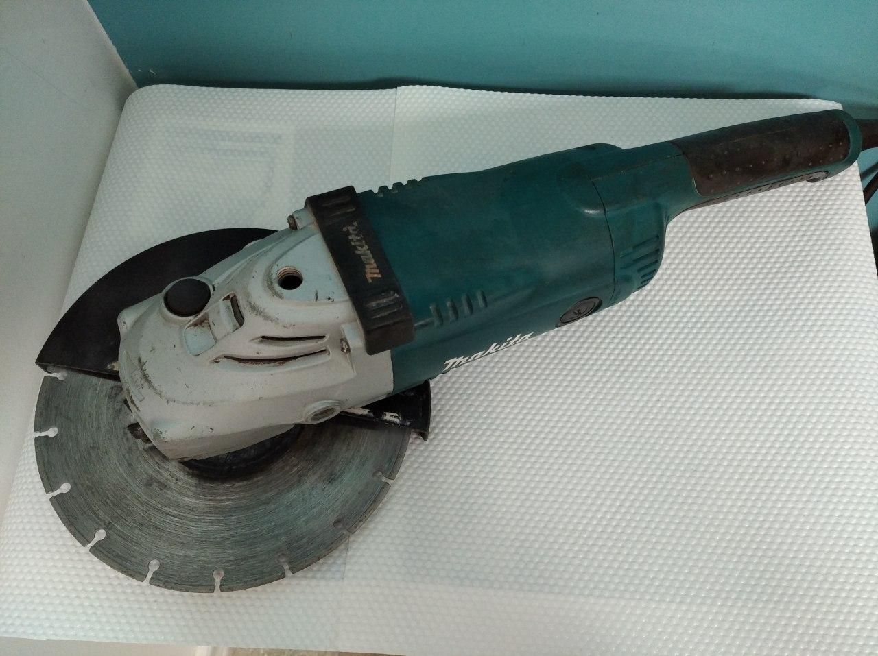 БО Болгарка (кутова шліфмашина) Makita GA9020