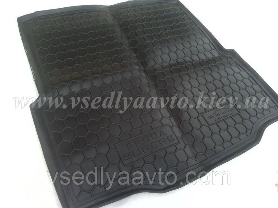 Килимок в багажник SKODA SuperB ліфтбек з 2008-2015 рр. (AVTO-GUMM) пластік+гума, фото 1