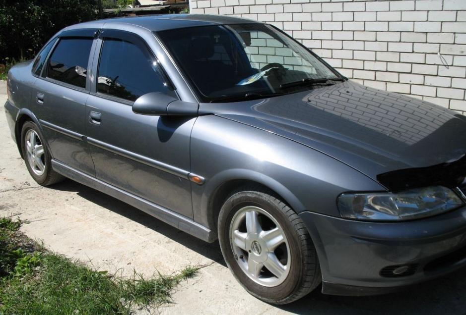 Вітровики Opel Vectra B Sd 1996-2002 Cobra Tuning