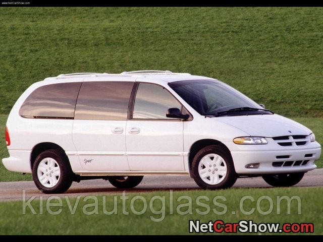 Лобове скло на DODGE RAM VAN  
