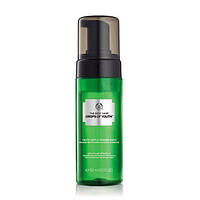 Нежная очищающая пенка для лица Drops of Youth The Body Shop, 150 ml