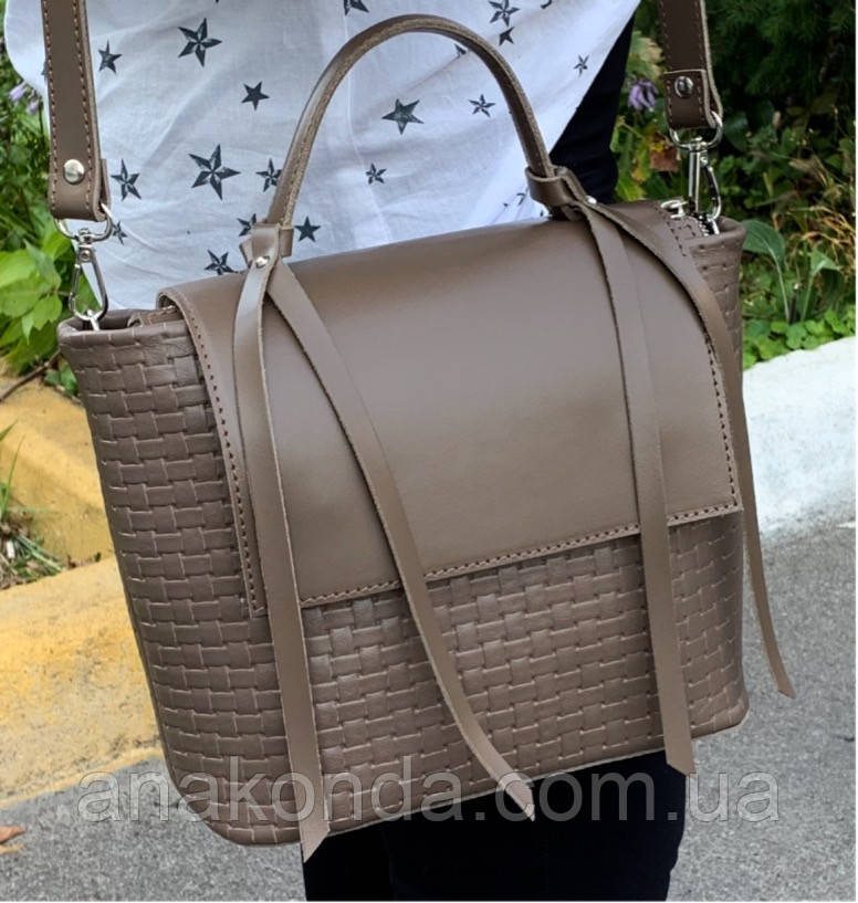 702 Натуральна шкіра, жіноча шкіряна сумка кавова через плече крос-боді середнього розміру з тисненням 3D