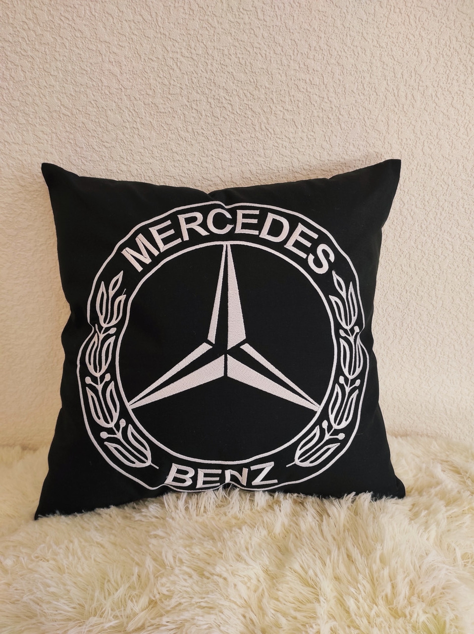 Подарункова подушка Mercedes