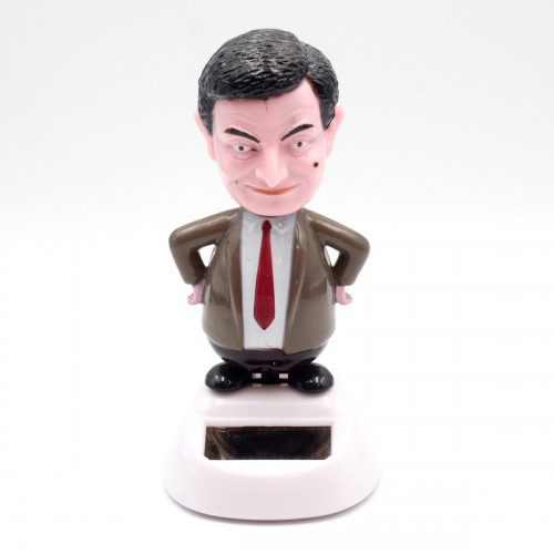 Фігура ООТВ Mr. Bean на сонячній батареї