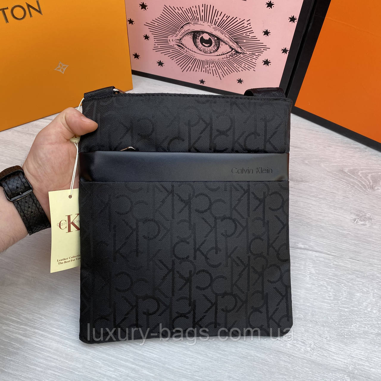 Стильна чоловіча сумка Calvin Klein