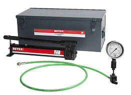 Ручний насосний агрегат високого тиску BETEX AHP 704, включаючи сталевий ящик для зберігання