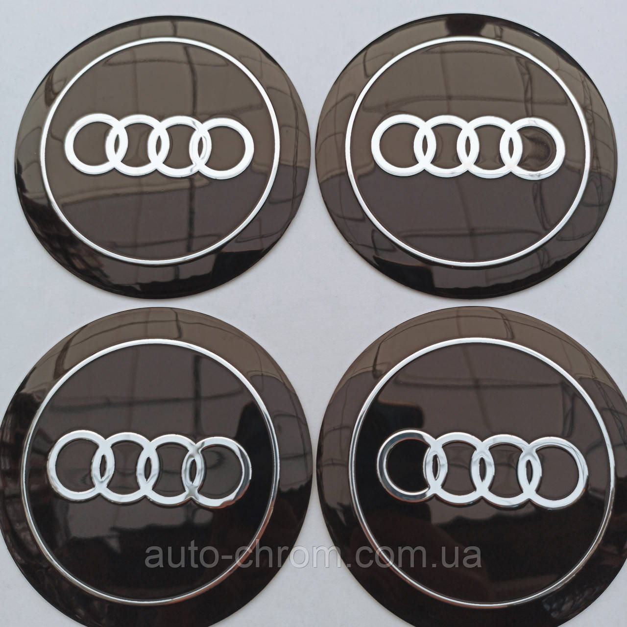 Наклейка опукла на ковпачок диска Audi 90 мм