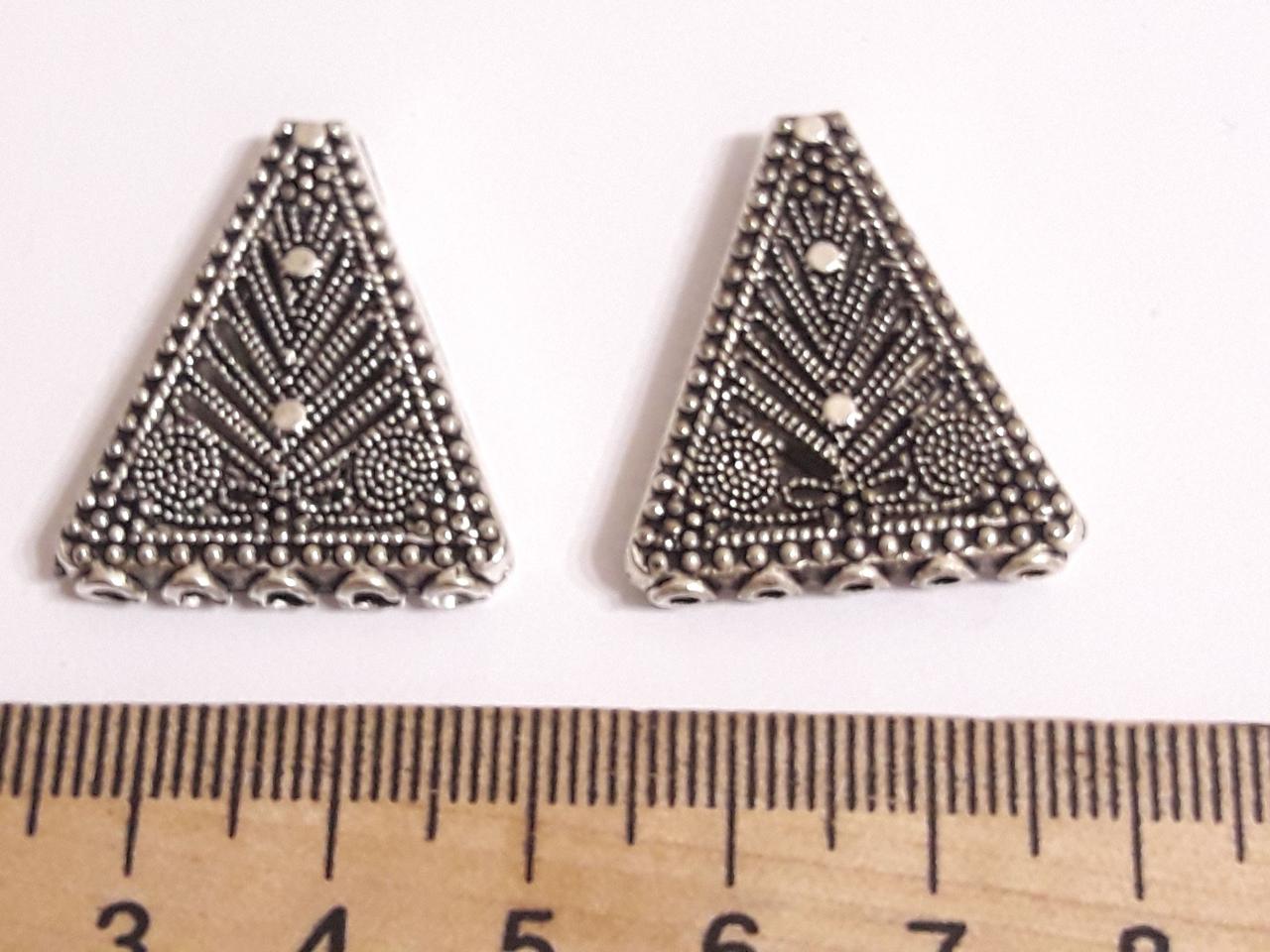 Фурнітура конектор Трикутник Ажурний великий,  28 мм. Колір срібло антік. Конектор для біжутерії. 1 штука