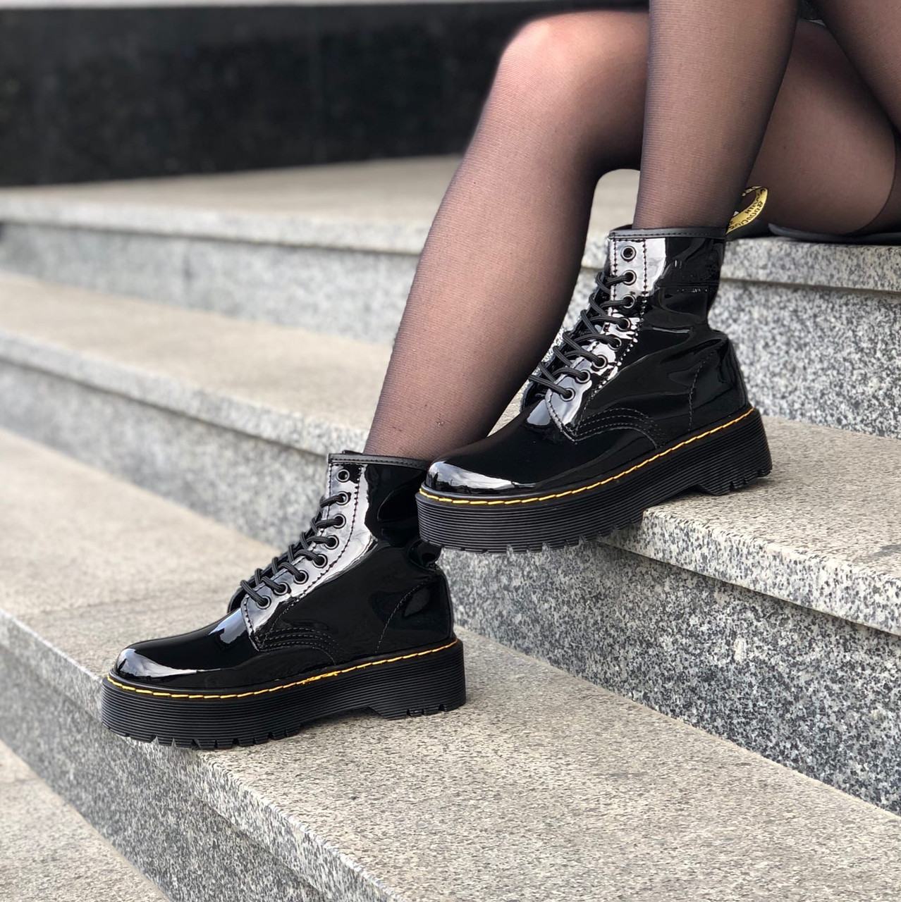 Жіночі демісезонні черевики Dr. Martens Jadon Patent Чорні  Люкс