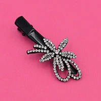 Шпилька качечка чорний матовий метал білі стрази 6,2х3 см