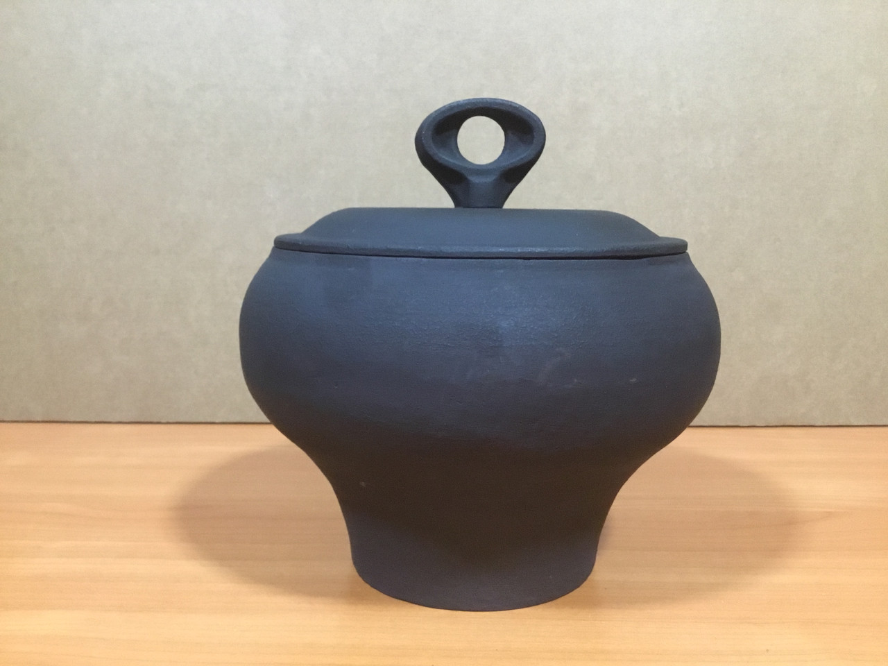 Казанок гарячої чугуни 2,5л