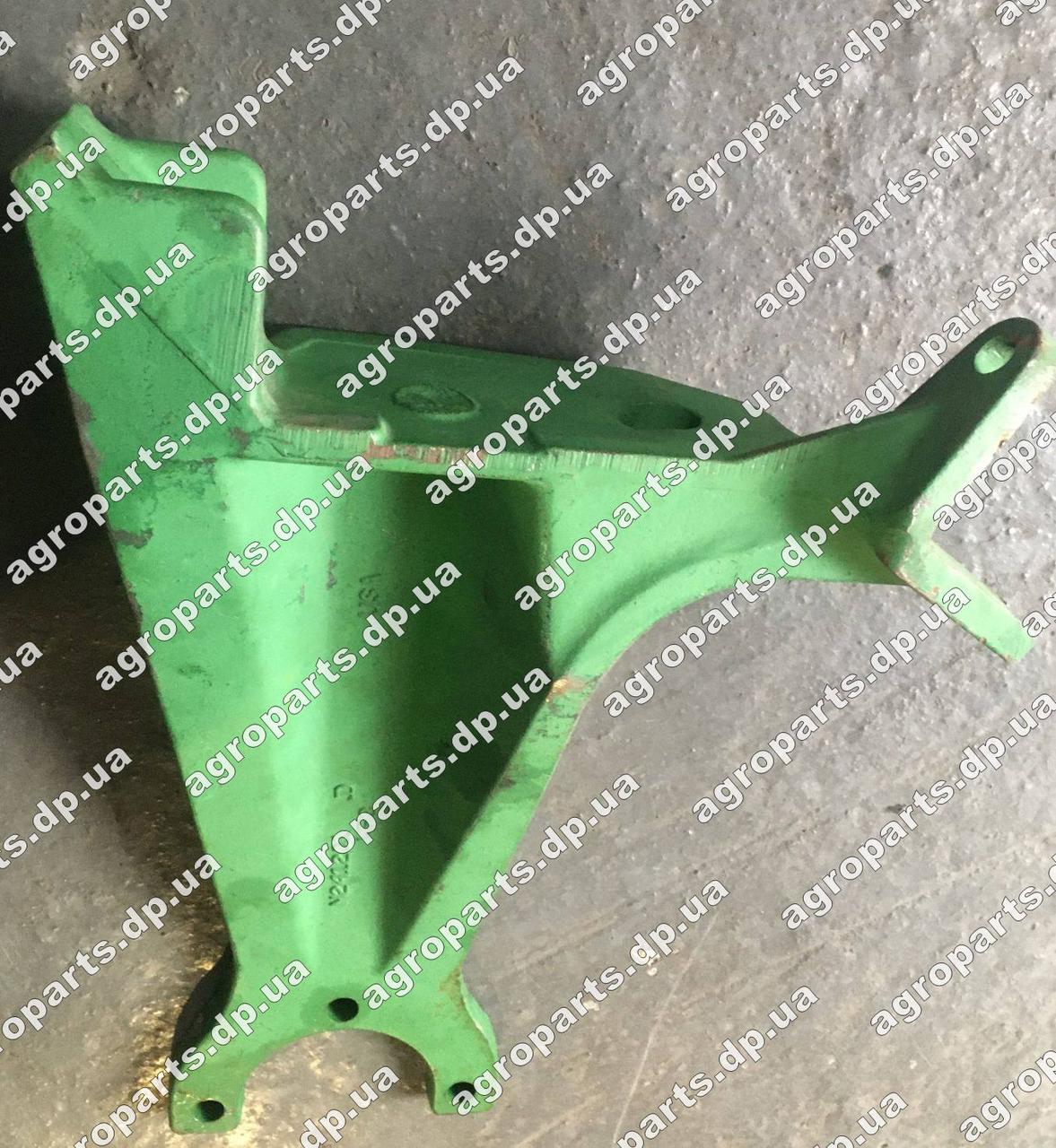 Стійка N241201 LH John Deere ARM кронштейн з/ч стойка Ліва n241201