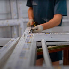 Виробникам вікон