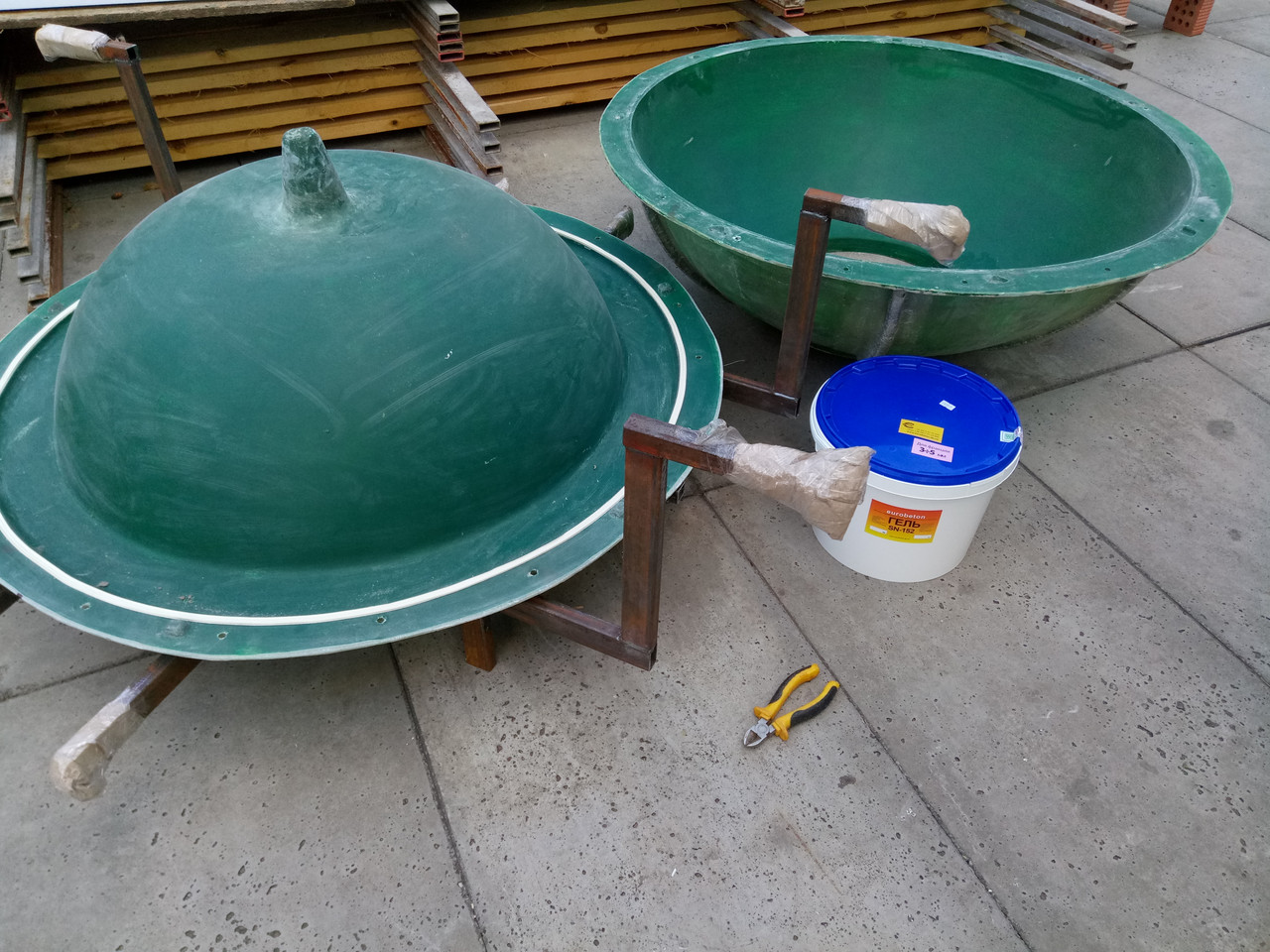 Форма склопластикова для квітника "Олімп"