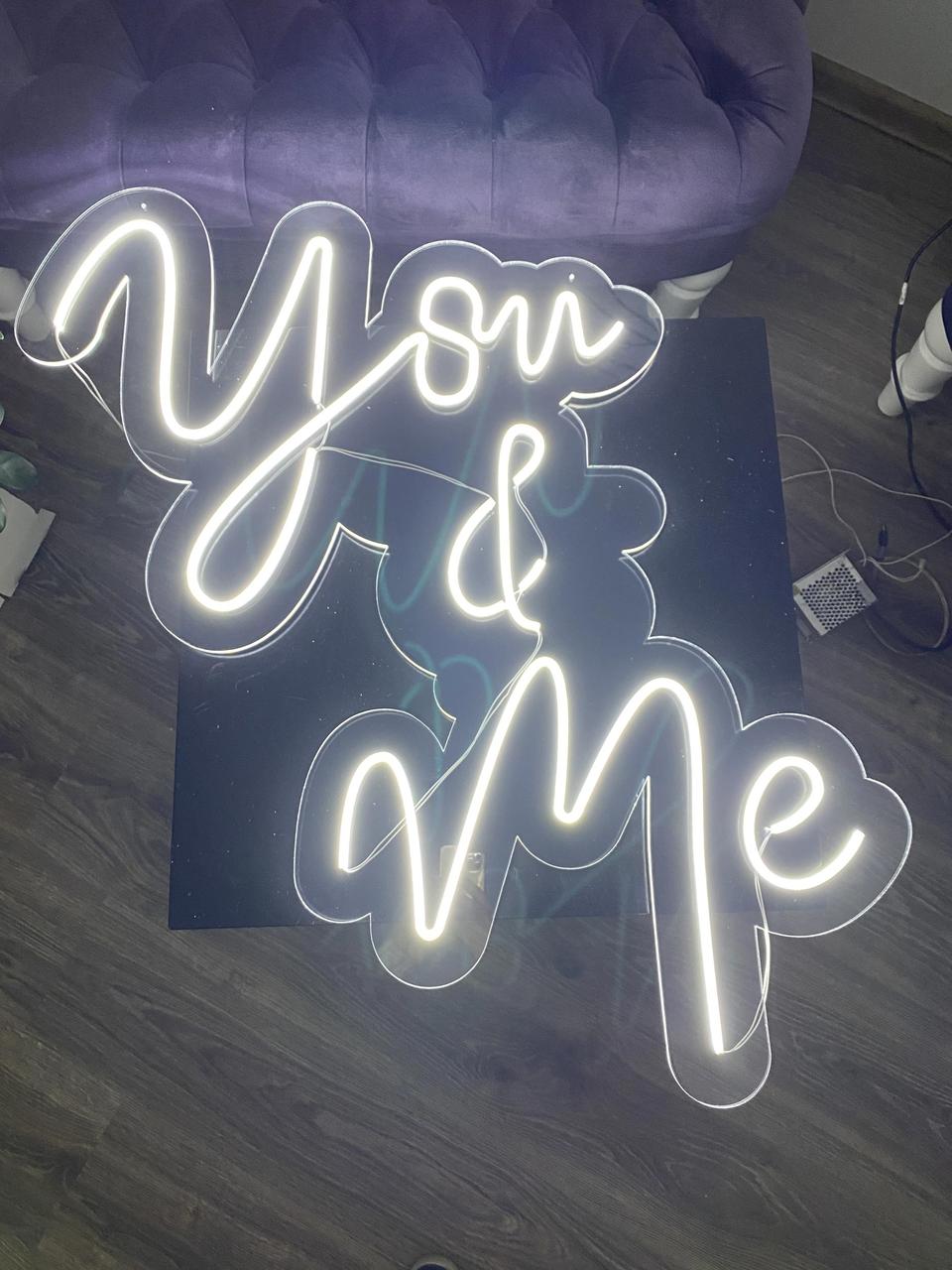 Неоновий напис на весілля "You & Me" на акриловій основі Manific Decor