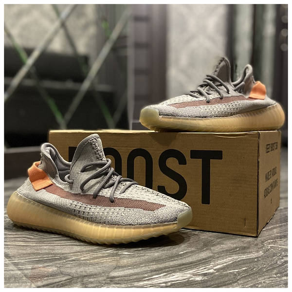 Yeezy v2 trfm 2025