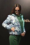 Куртка жіноча демісезонна двостороння, м'ятна в квіти, фото 2