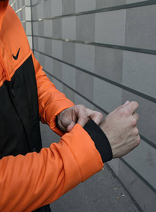 Парку Nike помаранчева чорна зимова+штани спортивні найк+Барсетка і рукавички в Подарунок.Комплект чоловічий, фото 3