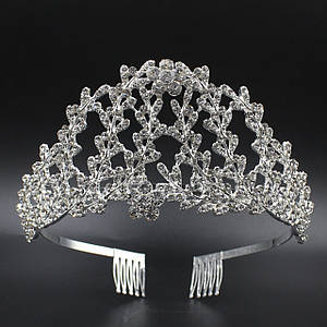 Корона діадема висота 7 см на металевій основі з гребінцями сріблястого кольору з кристалами та камінням