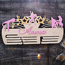 Медальниця для музики. Холдер для медалей танці.