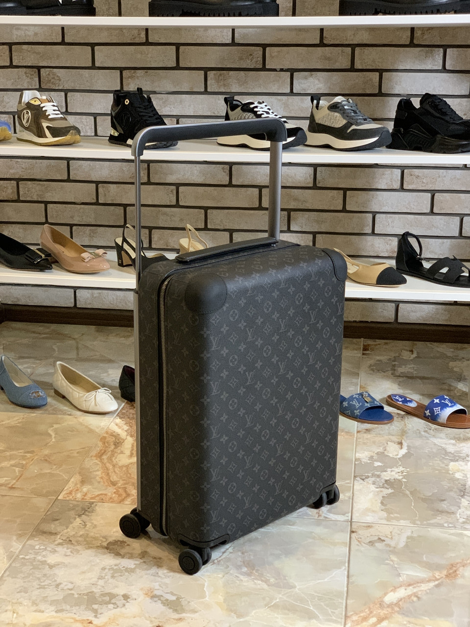 Валіза Louis Vuitton HORIZON 55 (Луї Віттон Хоризон 55)